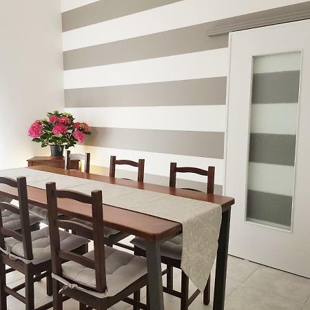 Modern Flat With Panoramic Terrace In Zuccarello Daire Dış mekan fotoğraf