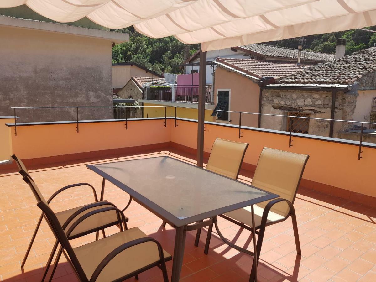 Modern Flat With Panoramic Terrace In Zuccarello Daire Dış mekan fotoğraf