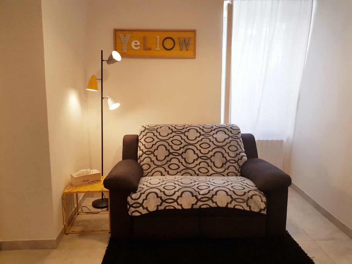 Modern Flat With Panoramic Terrace In Zuccarello Daire Dış mekan fotoğraf